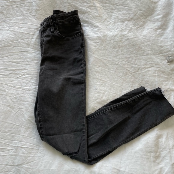 Madewell Ripped Skinny Jeans - Picture 2 of 6